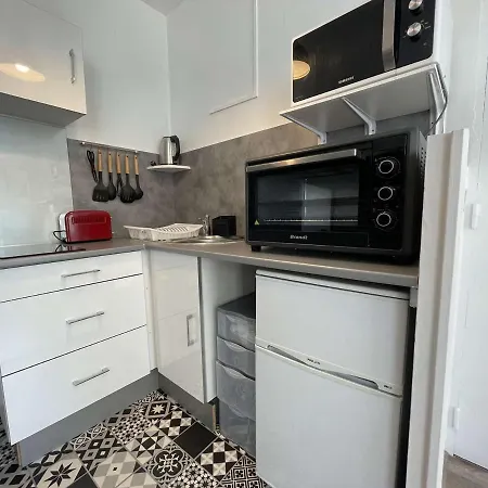 Appartement Studio La Rochelle, 1 Pièce, 4 Personnes - Fr-1-246-619 *